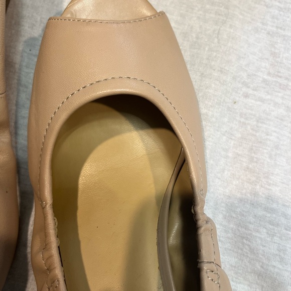 Naturalizer Cream Peep-Toe Wedges - Picture 8 of 9